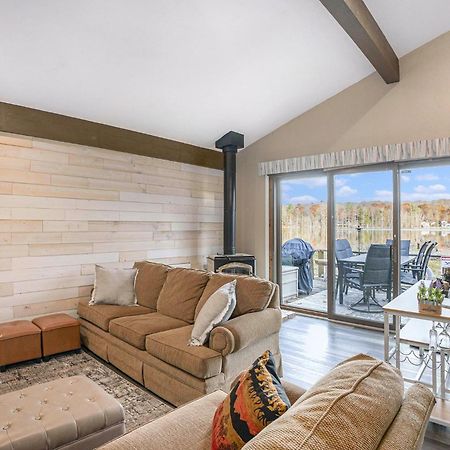Quiet And Cozy Lakefront Home Near Mt Boyne Gaylord Esterno foto