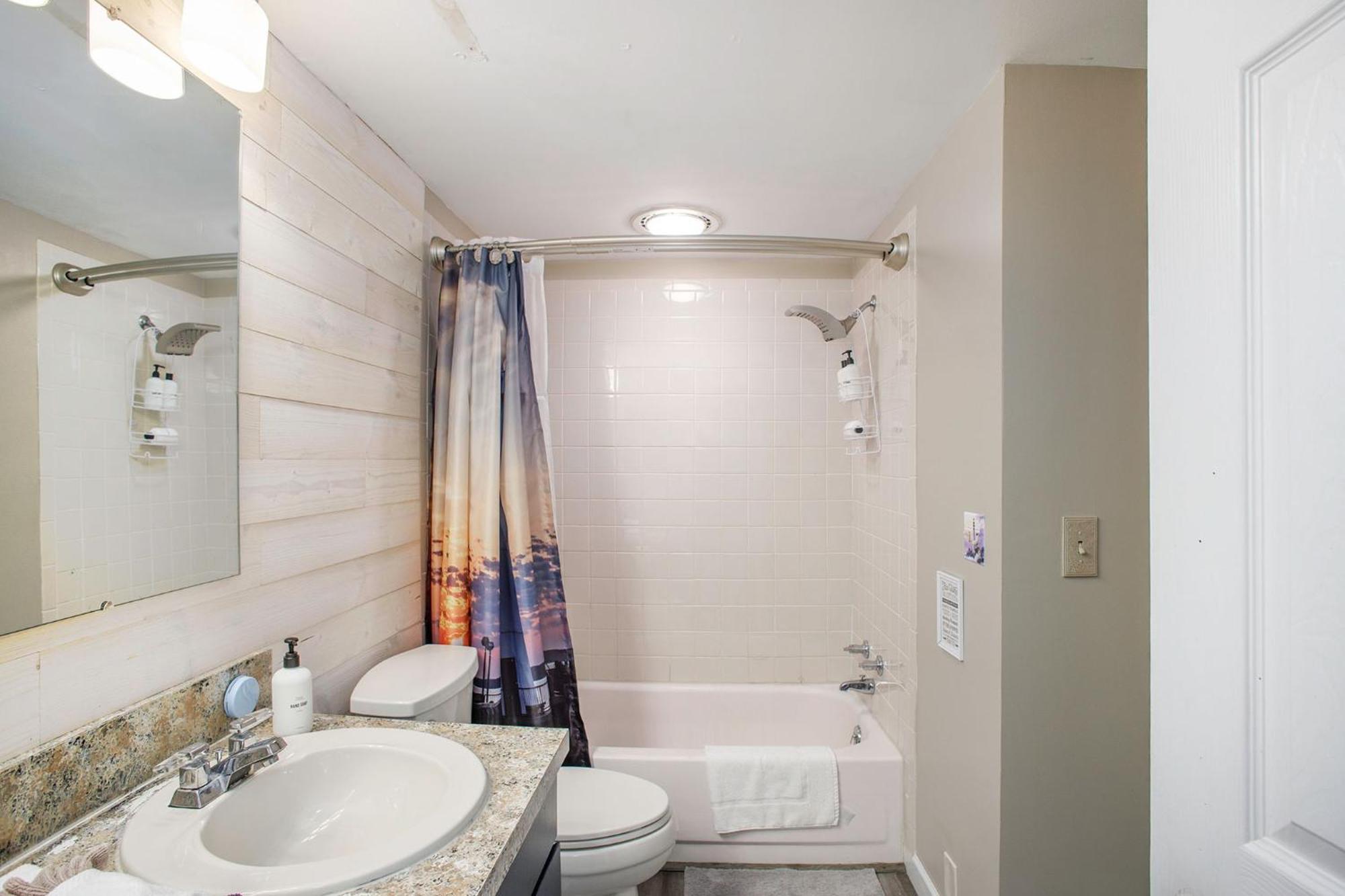 Quiet And Cozy Lakefront Home Near Mt Boyne Gaylord Esterno foto