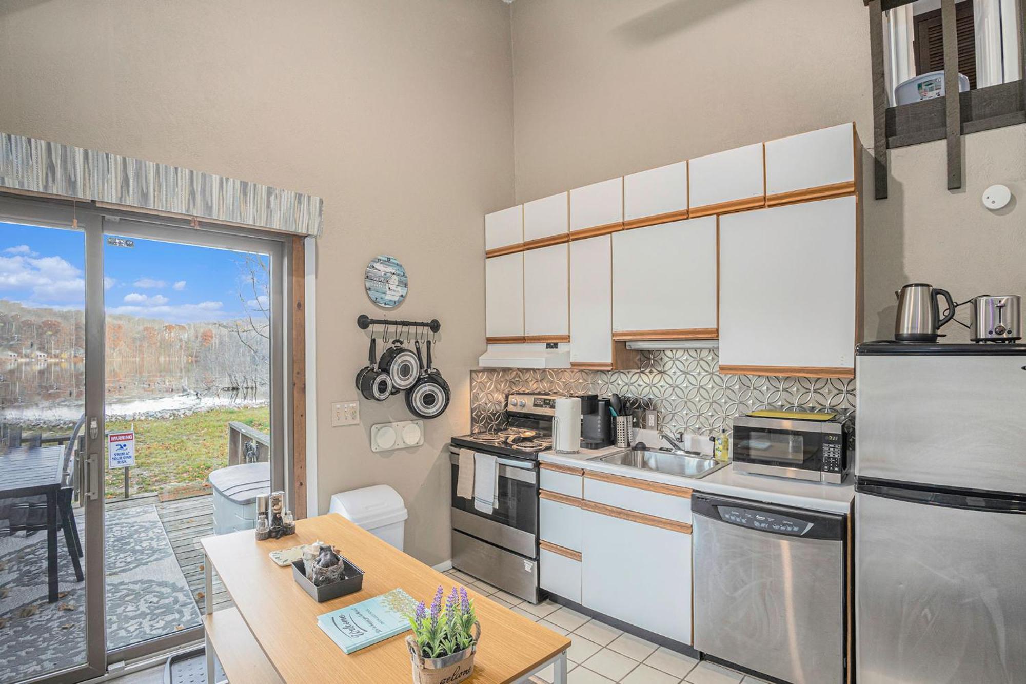 Quiet And Cozy Lakefront Home Near Mt Boyne Gaylord Esterno foto